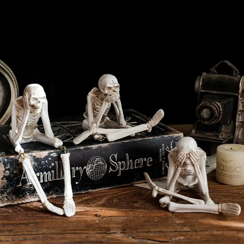 Halloween Home Hanging Skeleton Head Decoration Resin Ornaments 3 Styles Ghost Skeleton Modeling Craft Bookshelf Table Edge Prop