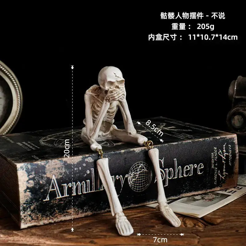 Halloween Home Hanging Skeleton Head Decoration Resin Ornaments 3 Styles Ghost Skeleton Modeling Craft Bookshelf Table Edge Prop